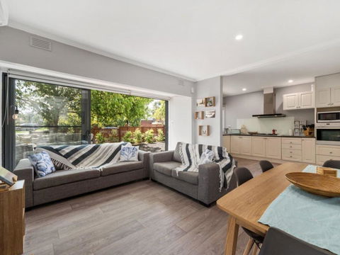 The Heart Of Cosmopolitan Mornington - Accommodation Mt Buller 1