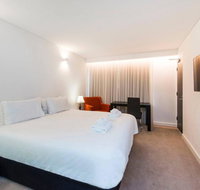 The Nest - Spacious Studio on Newcastle St with Roof Terrace - Accommodation Mt Buller