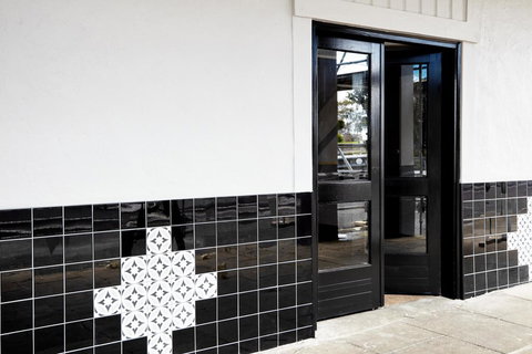 The Royal Hotel, Drouin - Accommodation Mt buller 3