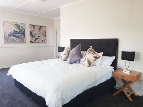 Theme Park Villas - 3 Min Drive To Movie World - Accommodation Mt Buller 0