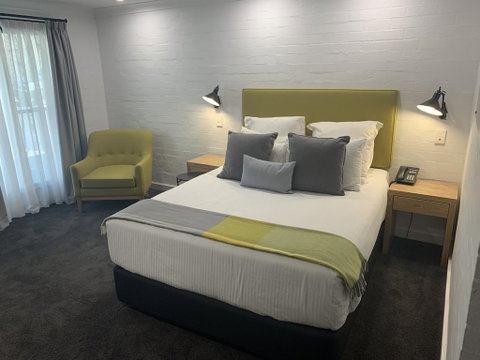 Town Square Motel - Accommodation Mt buller 1