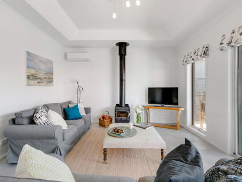 Venice On The Beach - Accommodation Mt Buller 2