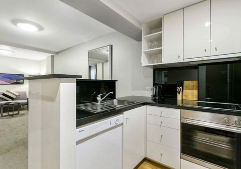 Walk To The MCG, The Tan, Botanic Gardens & Train - Accommodation Mt Buller 1