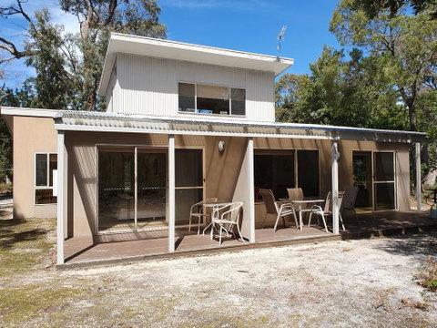 Waterfront Retreat At Wattle Point - Accommodation Mt Buller 1