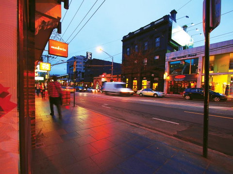 Oaks Melbourne South Yarra Suites - Accommodation Mt Buller 19