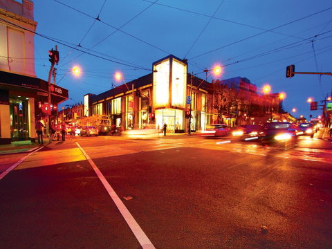 Oaks Melbourne South Yarra Suites - Accommodation Mt Buller 18