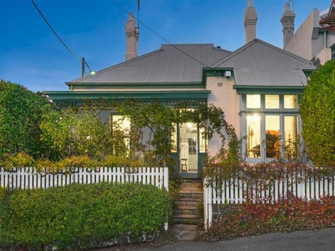 LittleStay Airlie - 2 Bedroom House - Accommodation Mt Buller 2