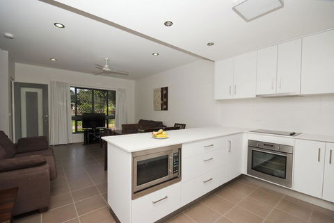 Woodville Beach Townhouse 6 - Accommodation Mt Buller 4