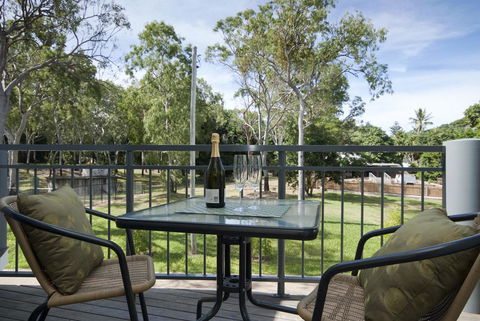 Woodville Beach Townhouse 6 - Accommodation Mt Buller 10