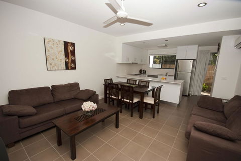 Woodville Beach Townhouse 6 - Accommodation Mt Buller 2