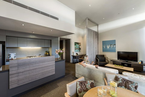Oaks Redcliffe Mon Komo Suites - Accommodation Mt Buller 20