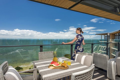 Oaks Redcliffe Mon Komo Suites - Accommodation Mt Buller 18