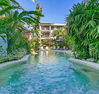 Sea Point on Trinity Beach - Accommodation Mt buller