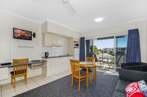 Madison Ocean Breeze Apartments - Accommodation Mt Buller 12