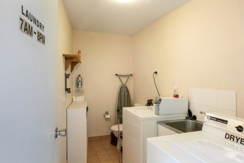 Sunlit Waters Studio Apartments - Accommodation Mt Buller 9