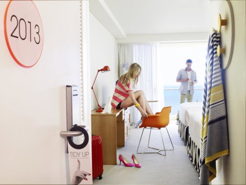QT Gold Coast - Accommodation Mt Buller 38