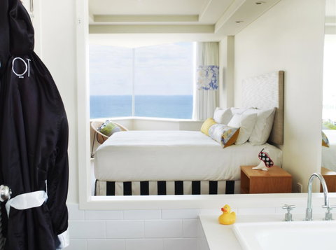 QT Gold Coast - Accommodation Mt Buller 10
