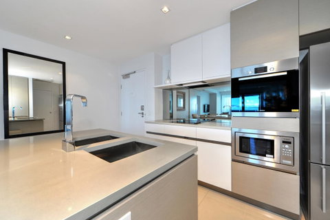 Soul Surfers Paradise - Gclr - Accommodation Mt Buller 24
