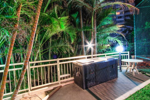Seacrest Beachfront Apartments Surfers Paradise - Accommodation Mt Buller 31