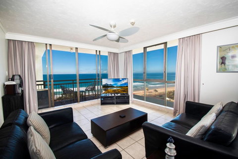 Seacrest Beachfront Apartments Surfers Paradise - Accommodation Mt Buller 24