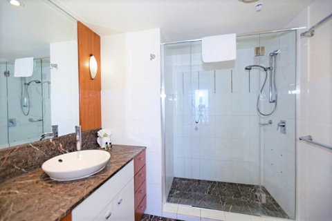 The Towers Of Chevron Renaissance - Holidays Gold Coast - Accommodation Mt Buller 38