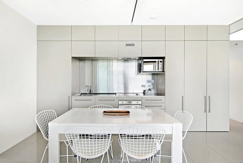 ULTIQA Air On Broadbeach - Accommodation Mt Buller 35