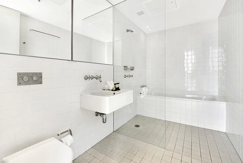 ULTIQA Air On Broadbeach - Accommodation Mt Buller 18