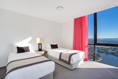 Mantra Circle On Cavill - Accommodation Mt Buller 5
