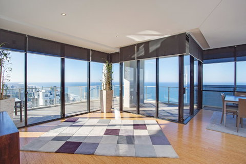 Mantra Circle On Cavill - Accommodation Mt Buller 1