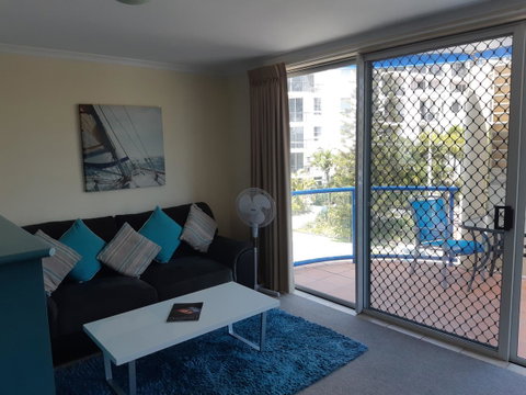 Surfers Beach Resort One - Accommodation Mt Buller 13