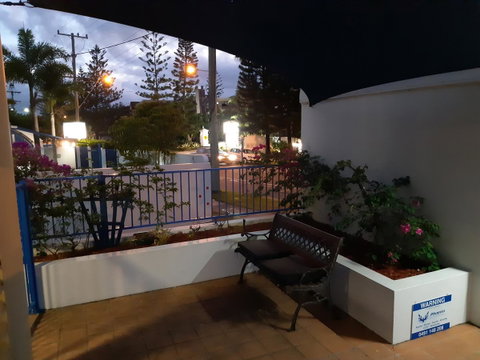 Surfers Beach Resort One - Accommodation Mt Buller 12