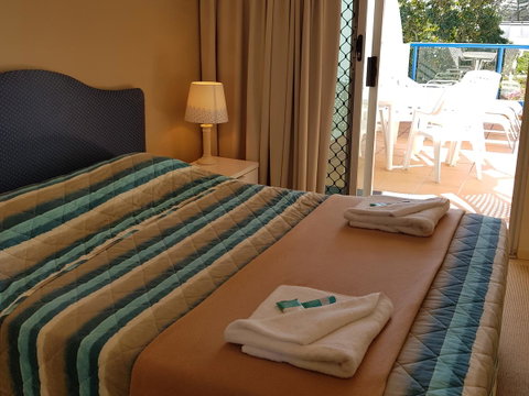 Surfers Beach Resort One - Accommodation Mt Buller 22