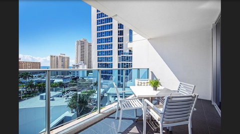 Gold Coast Private Apartments - H Residences, Surfers Paradise - Accommodation Mt Buller 35