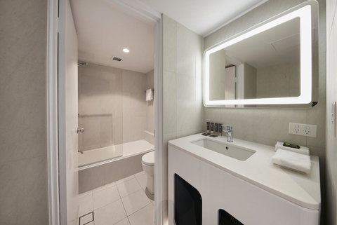 Novotel Surfers Paradise - Accommodation Mt Buller 13