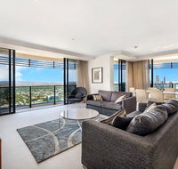 Luxury 3 Bedroom in heart of Broadbeach - Accommodation Mt Buller