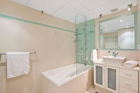 Surfers International Apartments - Accommodation Mt Buller 38