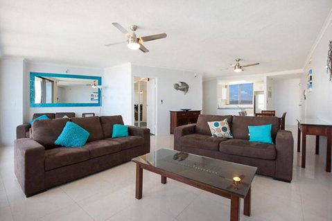 Surfers International Apartments - Accommodation Mt Buller 11