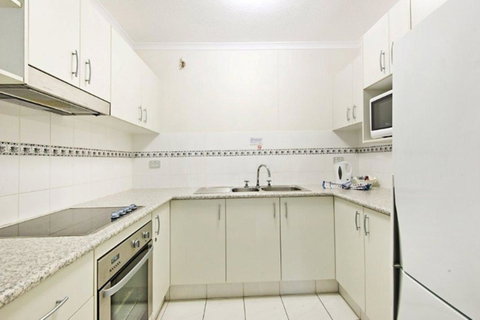 Surfers International Apartments - Accommodation Mt Buller 35