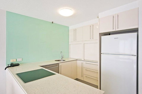 Surfers International Apartments - Accommodation Mt Buller 22