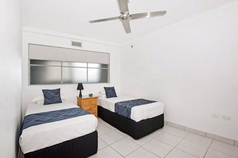 Surfers International Apartments - Accommodation Mt Buller 10