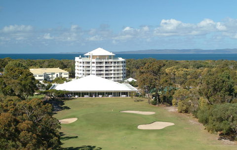Fairways Golf & Beach Retreat Bribie Island - Accommodation Mt Buller 10
