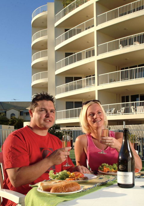 Fairways Golf & Beach Retreat Bribie Island - Accommodation Mt Buller 11