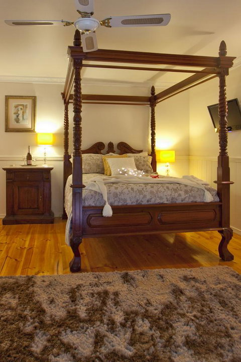 Curtis Falls Cottage - Accommodation Mt Buller 6