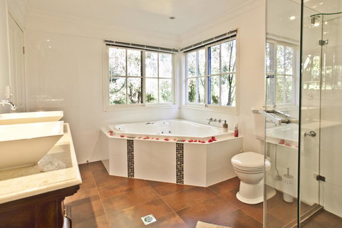 Curtis Falls Cottage - Accommodation Mt Buller 5