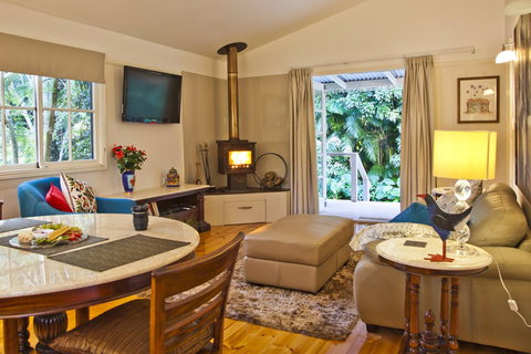 Curtis Falls Cottage - Accommodation Mt Buller 13