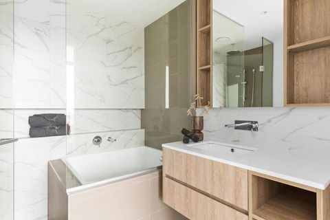 A Chic 2BR Apt With Panoramic Views FREE Parking - Accommodation Mt Buller 4