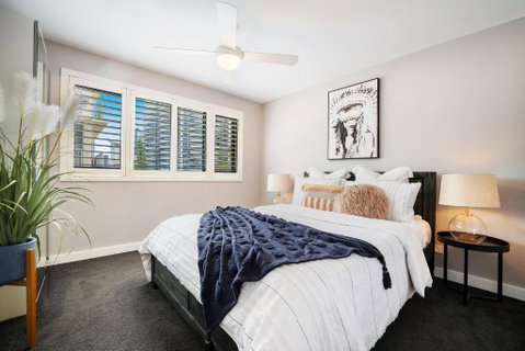 Absolute Beach Front Renovated 3 Bdrm 2 Bath App - Accommodation Mt Buller 3