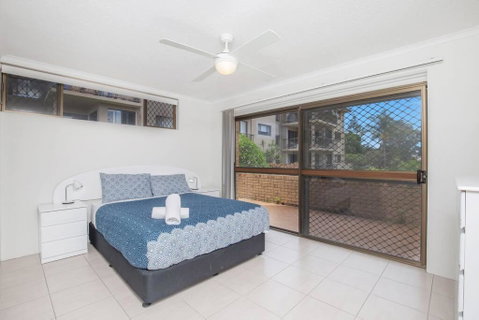 Absolute Beachfront Apartment! - Accommodation Mt Buller 4