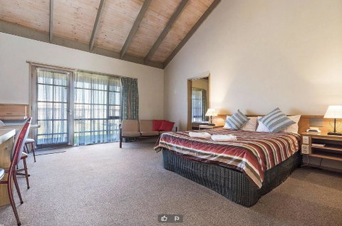 All Rivers Accommodation - Accommodation Mt Buller 4
