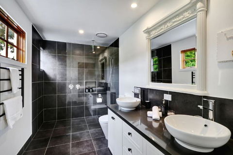 Alpine Sadler Retreat - Accommodation Mt Buller 4